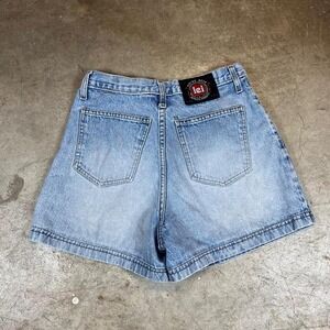 Vintage 90s lei High-waisted, light blue denim shorts